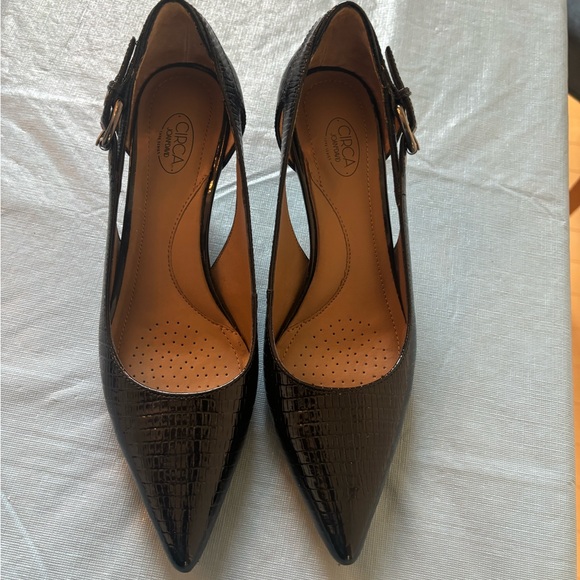 CIRCA Joan & David Black shoes - Size 6.5 M - Picture 9 of 12